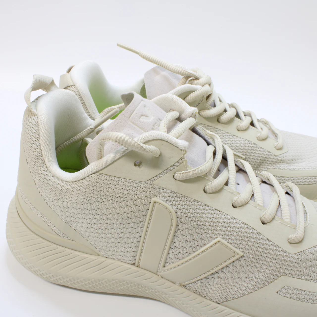 Odd sizes - Womens Veja Impala Natural Pierre F Uk Sizes Right 7/Left 6 - Image 3