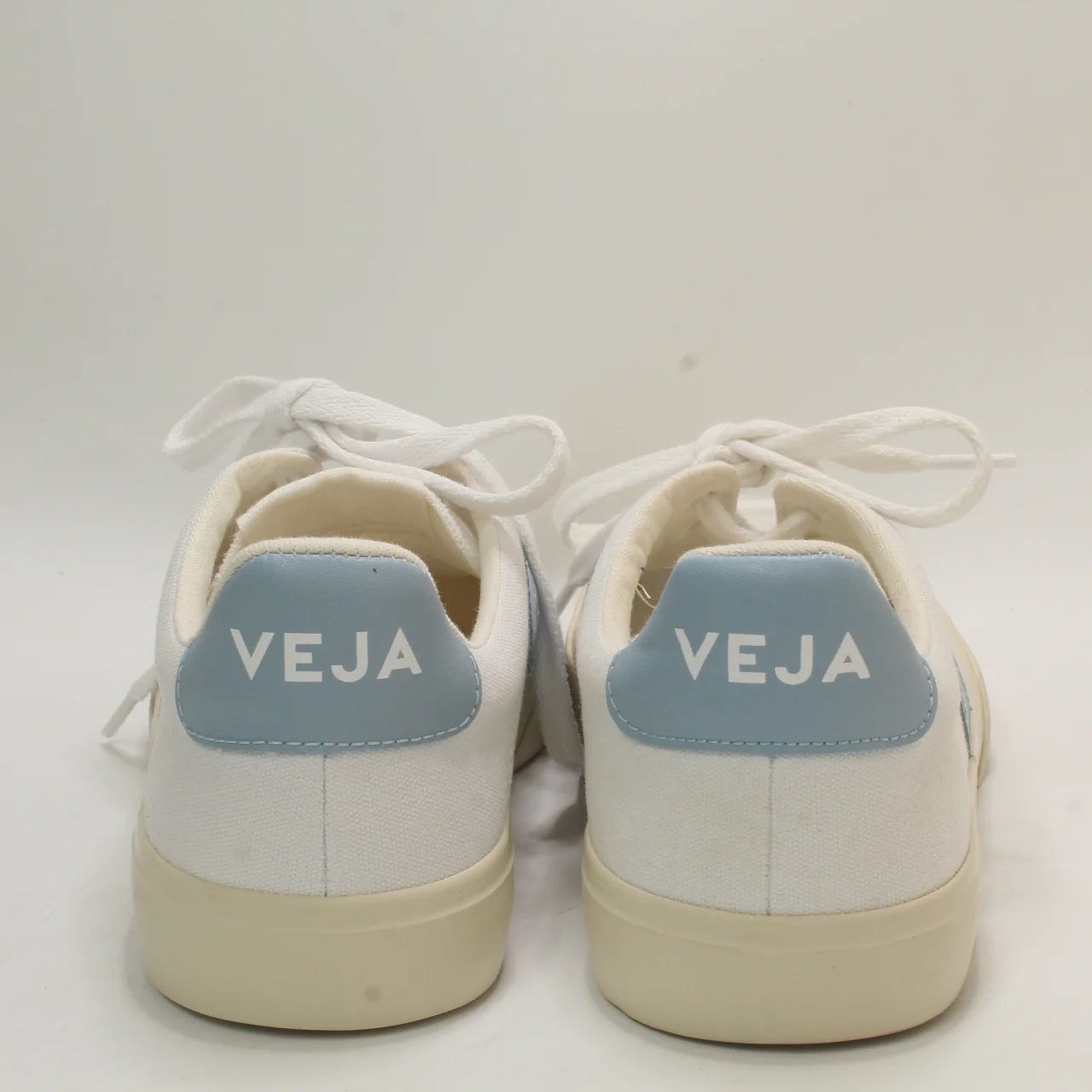 Odd sizes - Veja Campo White Steel F Uk Sizes Right 6/Left 5 - Image 3