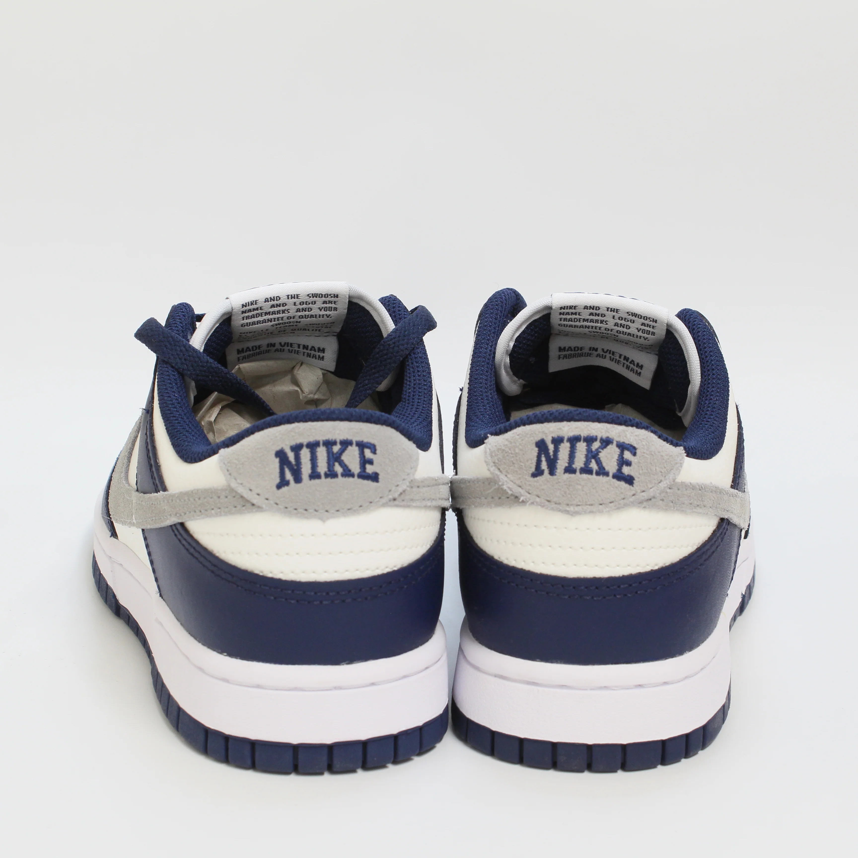 Nike Dunk Low Midnight Navy Lt Smoke Grey Summit White Trainers - Image 4