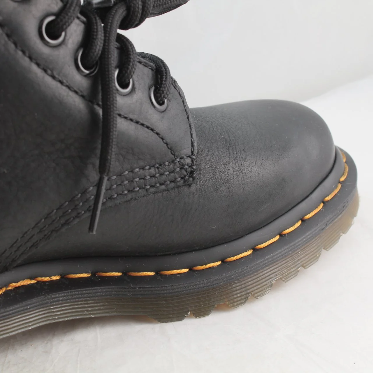 Womens Dr. Martens Serena 8 Eyelet Shearling Boot Black Leather - Image 4